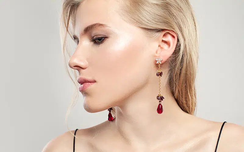 Colored Stones: All About Garnet